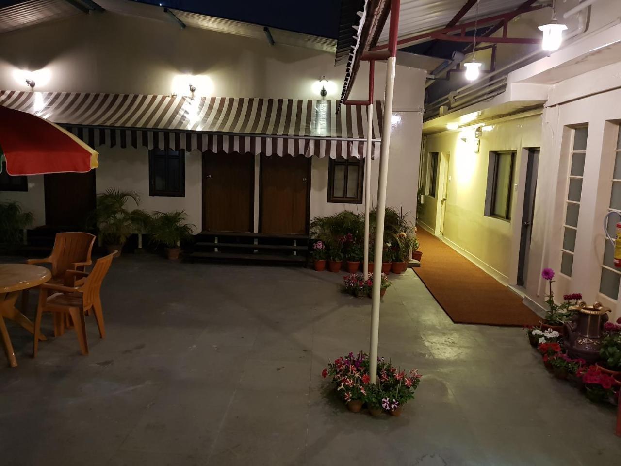 Hotel Rushabh Home Kolkata Exterior photo